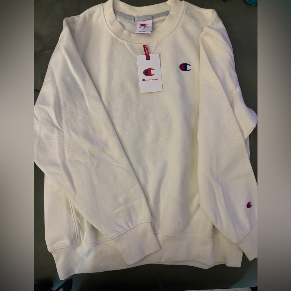NWT Champion Ivory Crewneck Sweatshirt